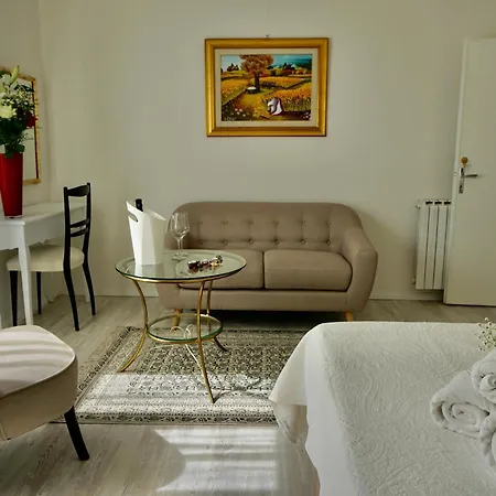 Casale Mongiusti 1961 Отель типа 