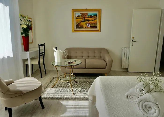 Casale Mongiusti 1961 Bed & Breakfast *